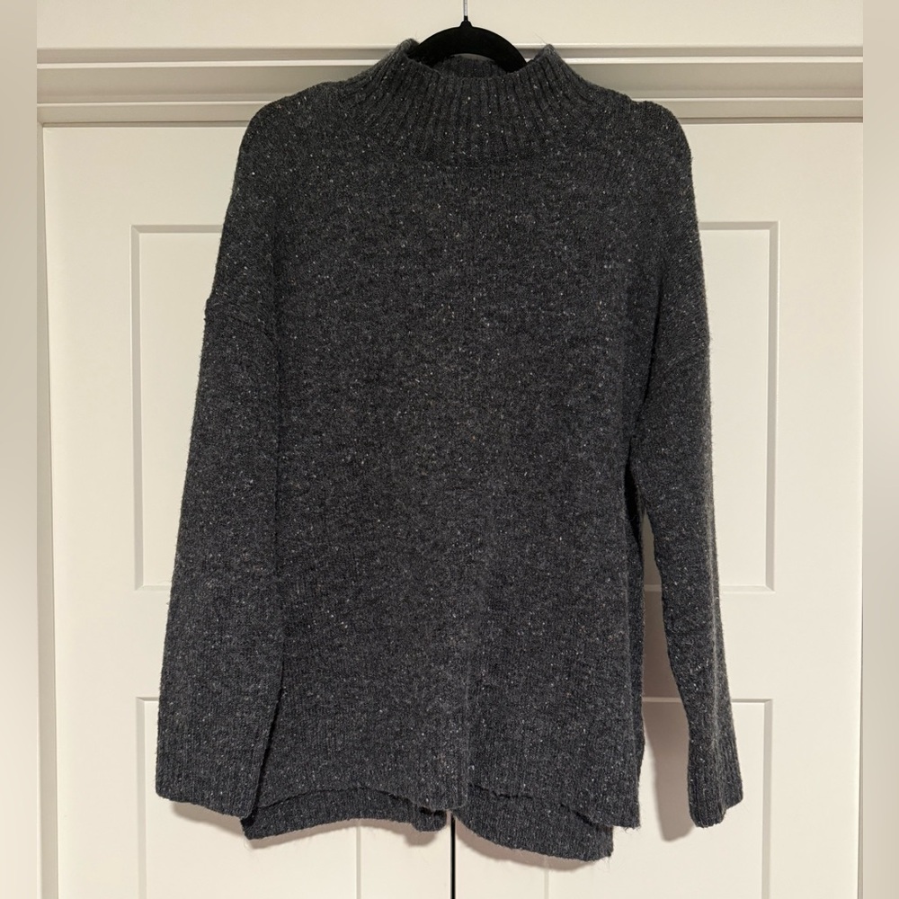 Grey oversized sweater mockneck